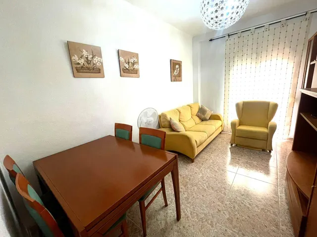 ¡NOVEDAD EN EXCLUSIVA! PISO EN PRINCESA MERCEDES (ALICANTE)  - foto 3