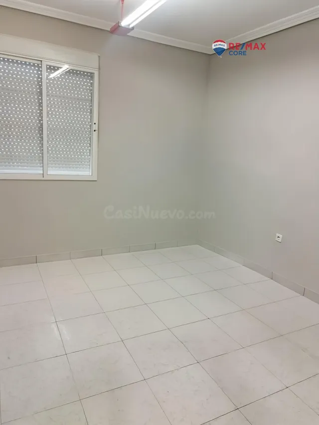 Piso en Ronda Norte: Espacio y Comodidad a su Alcance - foto 4