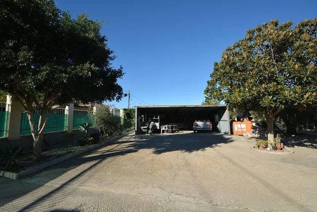 Magnífico chalet en Orihuela zona Urb. Montepinar, 344 m2. y parcela de 2737 m2. — 39