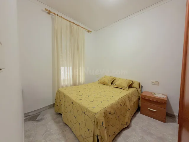 Casa con patio, terraza y acceso a dos calles en el centro de Beniarjó — 4