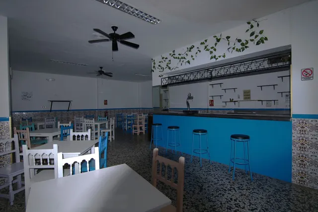 Local comercial 198m² en venta - Centro — 12