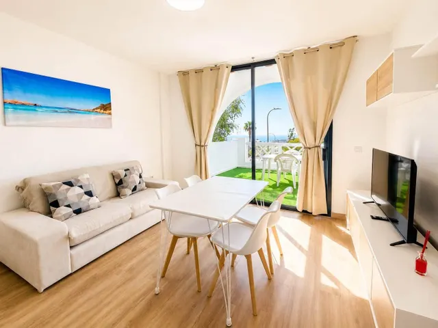 Estudio completamente reformado y a estrenar en el residencial Ocean View, en San Eugenio Alto. — 6