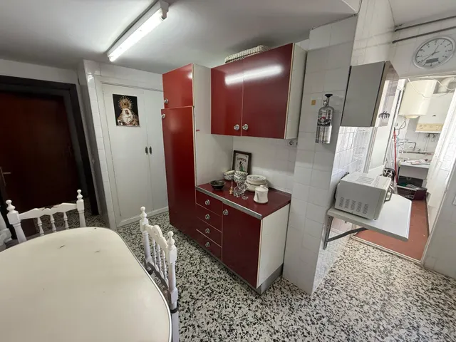 PISO DE LUJO EN BARRIO DE SANTA CRUZ — 45
