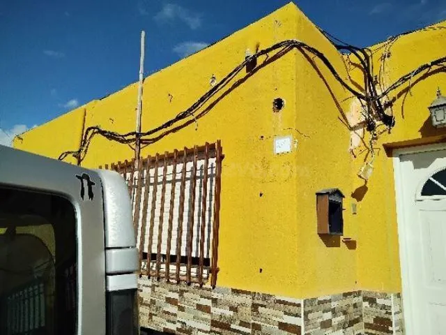 SE VENDE casa OKUPA en C Picos De Europa 26 de Ejido (El) - foto 2