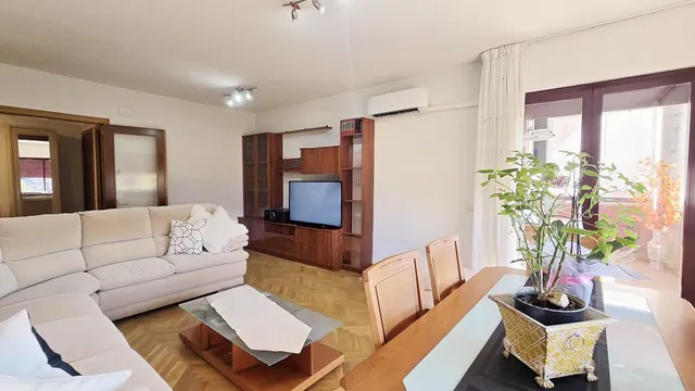 ¡en venta! piso con terraza acristalada, plaza de garaje y trastero en Boadilla del Monte — 3