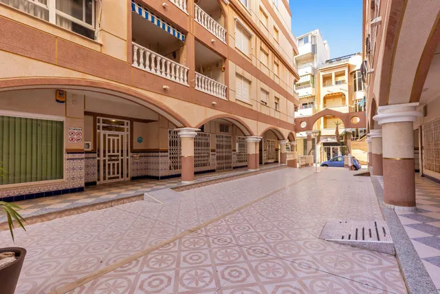 Apartamento de 2 dormitorios a tan solo 100 metros de la playa en La Mata!! — 21