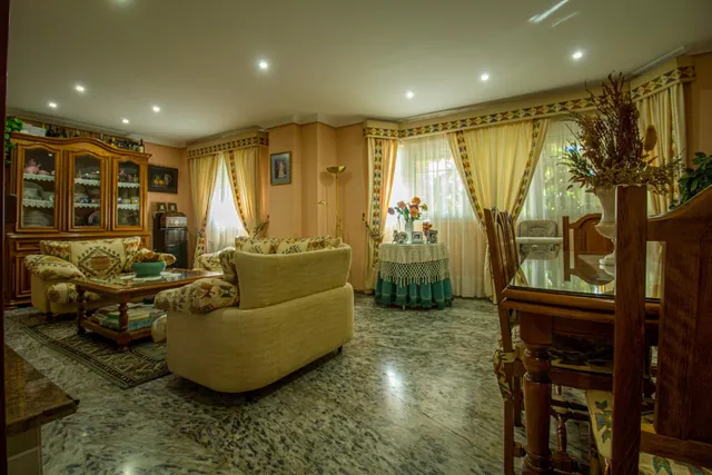 CHALET INDEPENDIENTE JUNTO AL VIEJO VIVERO EN BADAJOZ — 7