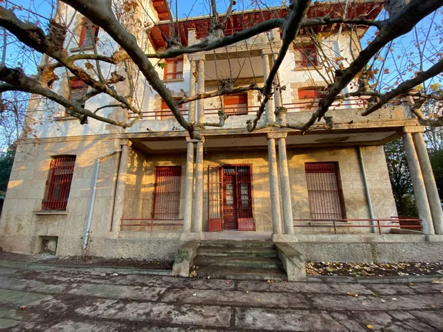 Casa palacio con parcela de 4500 m2 en Peralta — 2