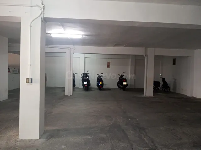 GARAJE PARA 9 COCHES EN ZONA DEL CAMPET, BUEN ACCESO Y FACIL - foto 5