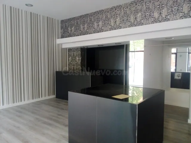 Venta de estupendo local en el Ensanche con inquilino. - foto 5