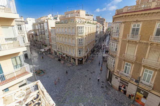 Piso señorial en edificio emblemático de Cartagena. - foto 3