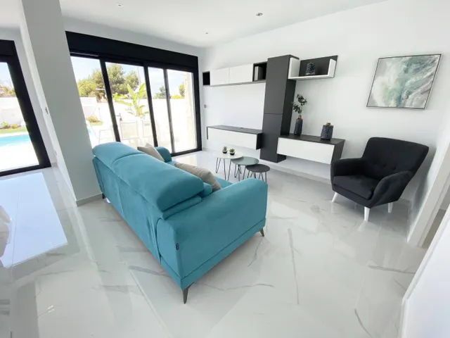 CHALET DE DISEÑO INDEPENDIENTE CON PISCINA — 9
