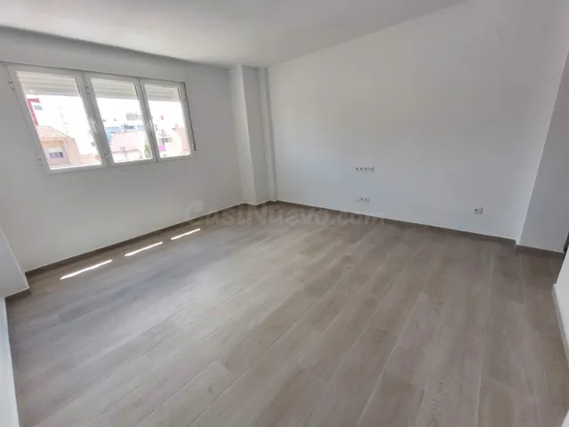 VIVIENDA TOTALMENTE REFORMADA - foto 3
