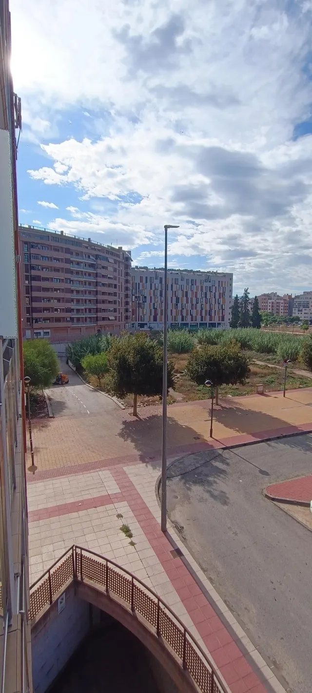 Oportunidad con TERRAZA en Juan Carlos I — 11