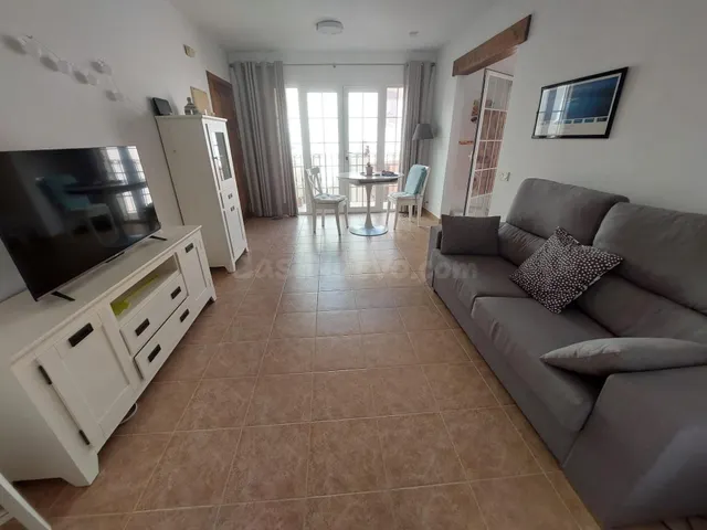 Piso de 2 dormitorios, garaje y solarium de Villaricos - foto 3