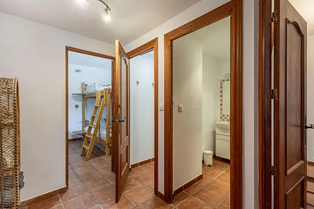 CASA DE PUEBLO REFORMADA CON PISCINA PRIVADA Y POTENCIAL DE ALQUILER Cacín, Granada – Cerca del embalse de Los Bermejales — 31