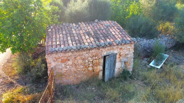 Finca rústica con caseta de herramientas en Santa Margalida - foto 2