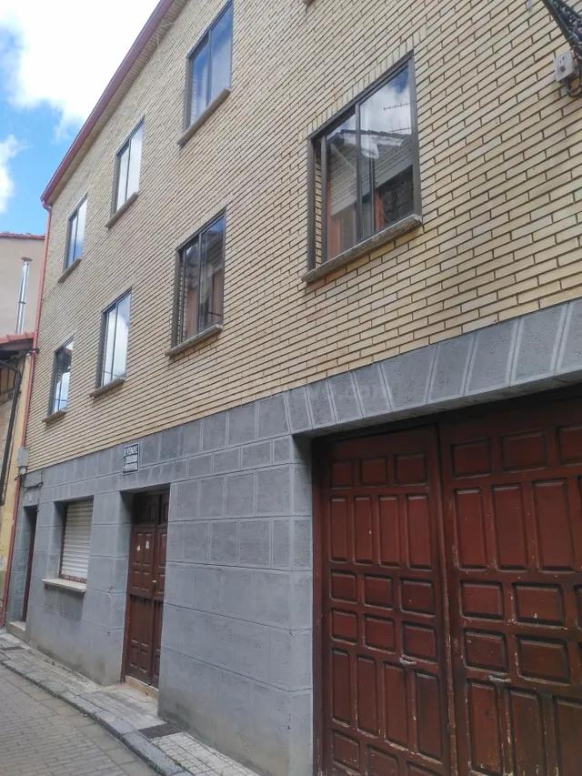 VENTA DE EDIFICIO EN ZONA MONUMENTAL DE OÑA