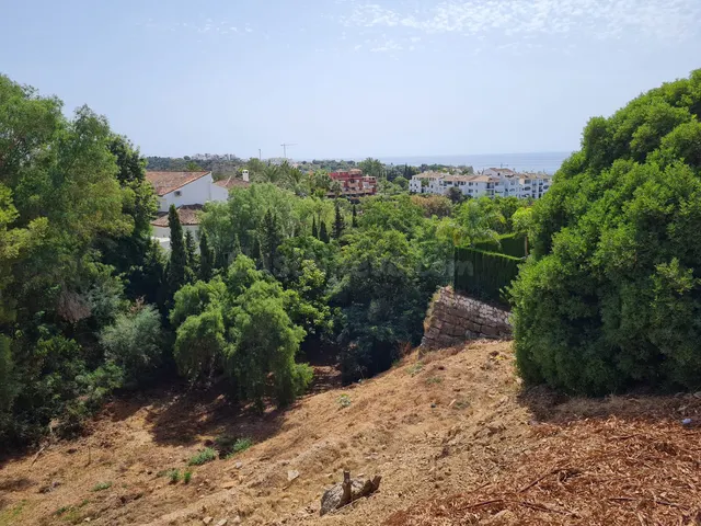 Terreno con vistas al mar en Hacienda Las Chapas, Marbella - foto 3