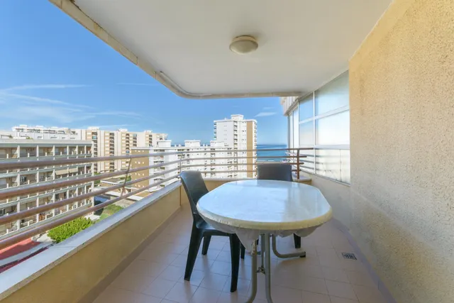 Amplio Apartamento en Playa de Gandia con Vistas al Mar — 13