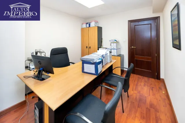 Magnífica oficina en venta — 18