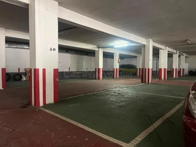Plaza de garaje en la calle Constitución. - foto 3