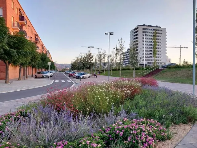 PLAZA DE APARCAMIENTO EN AVDA DR MASSANA — 4