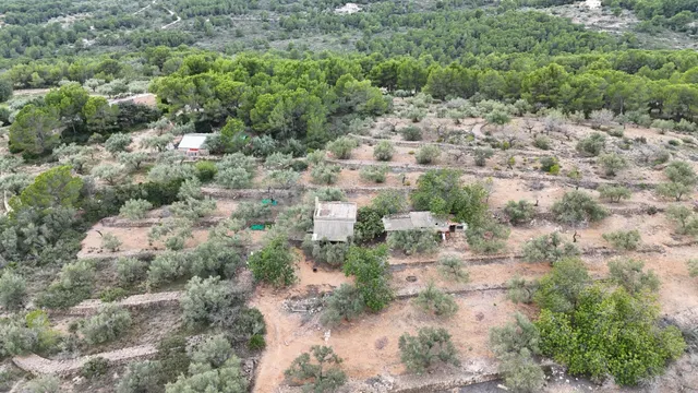Casa Rústica en El Perelló - Un Refugio Natural con Encanto  - foto 3
