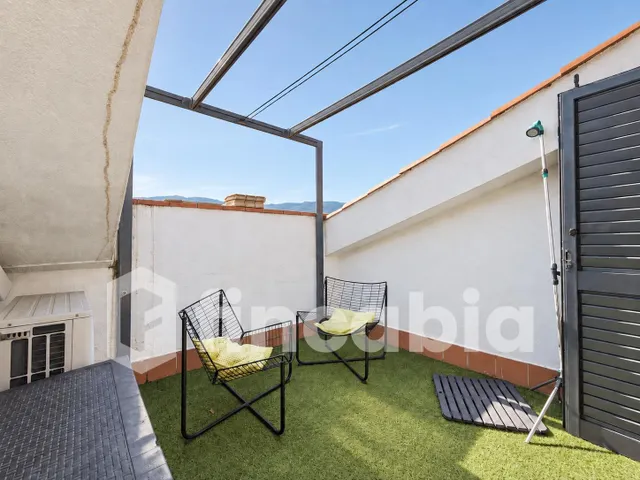 Dúplex con dos terrazas y aparcamiento en el centro de Santa Coloma de Farners — 33