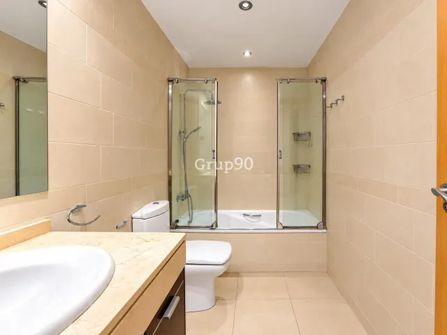 Exclusivo ático tríplex con gran terraza de 79 m2, 4 balcones y zona comunitaria con 2 piscinas y pista de pádel en cappont — 37