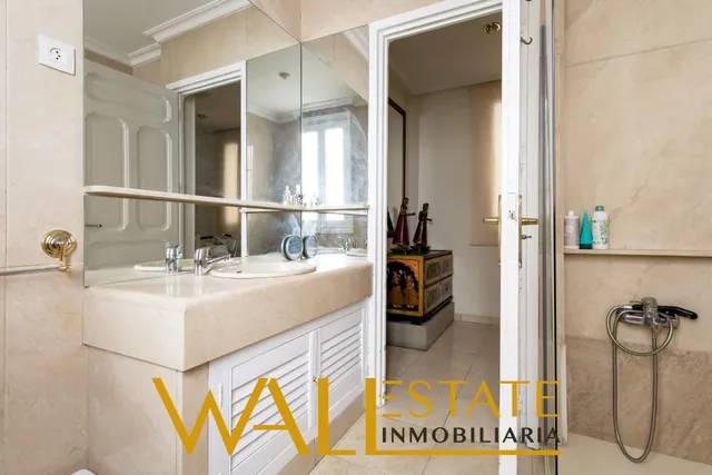 Amplio piso en venta en Chamberí — 16