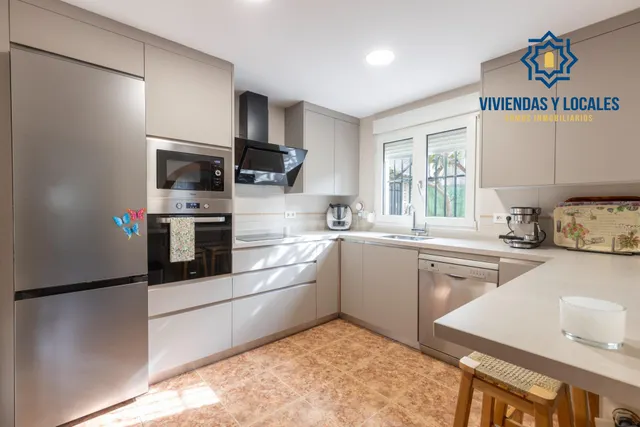 Vivienda Exclusiva en Urbanización Viñas del Rey – Otura — 16