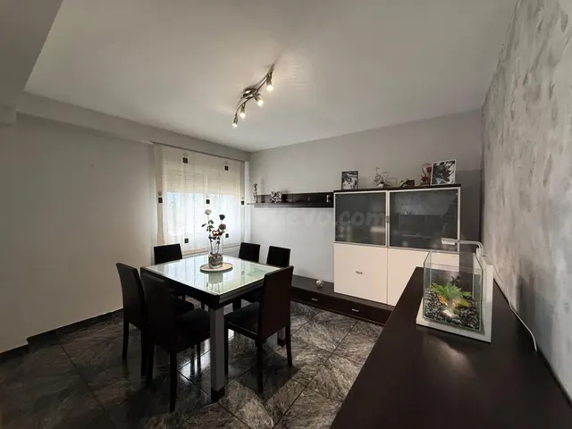 Piso en venta calle Riu Montsant - foto 5
