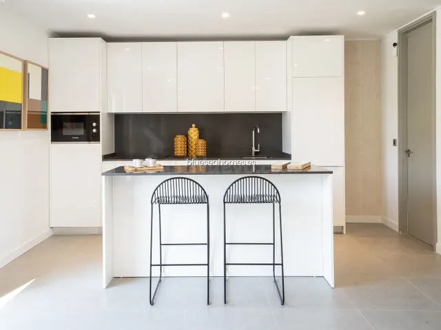 Venta de piso con tres dormitorios en Torremolinos, Málaga,  - foto 4