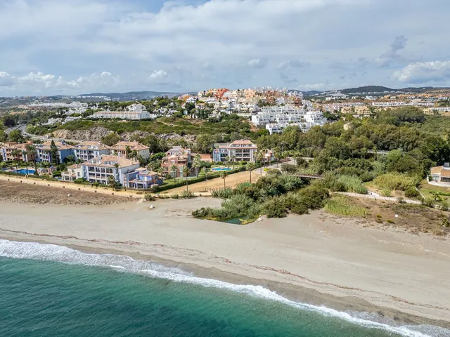 Chalet 5 habitaciones 419m² en venta - Costa Del Sol - foto 5