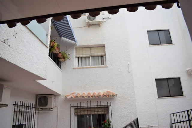 APARTAMENTO REFORMADO EN EL CENTRO DE COIN — 14