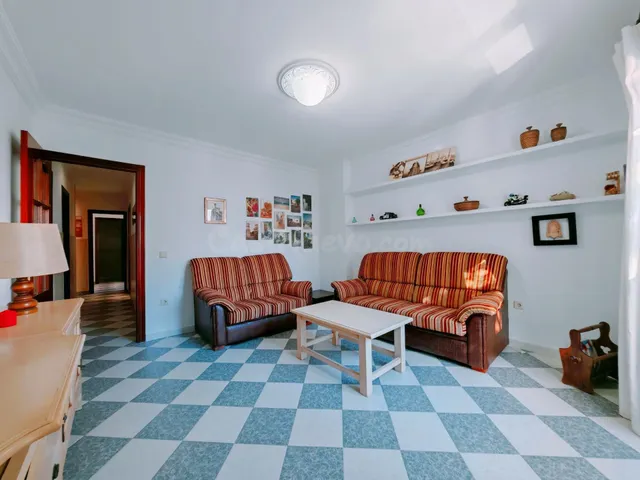 Piso amplio y luminoso en ubicación privilegiada, a un paso  - foto 4
