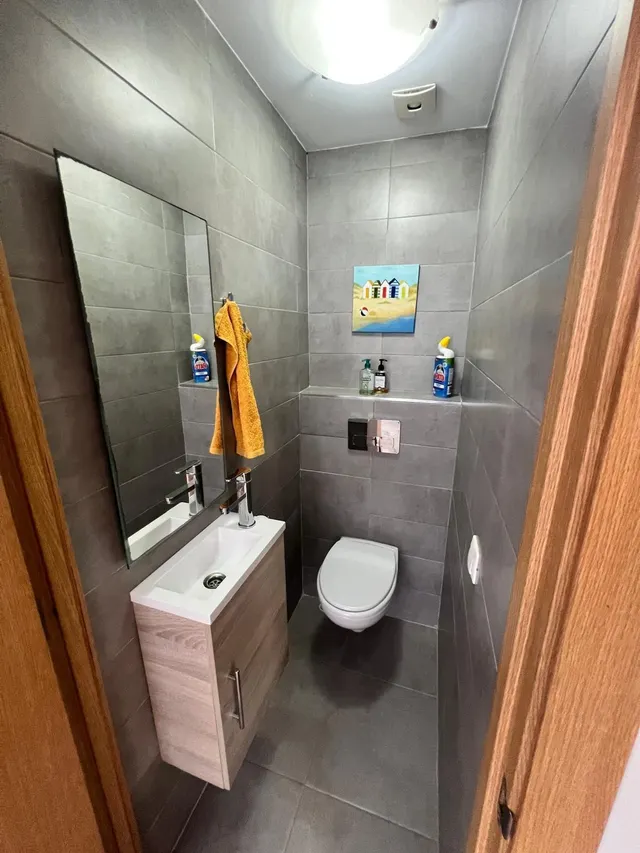Casa reformada con terraza, Alicante, Torrevieja. 3 habitaciones, 74 m2, 1 kilómetro del mar — 12