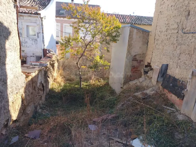 MONCASA VENDE Oportunidad, nave con terreno - foto 2