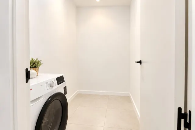 APARTAMENTOS MODERNOS E INDEPENDIENTES TOTALMENTE REFORMADOS — 14