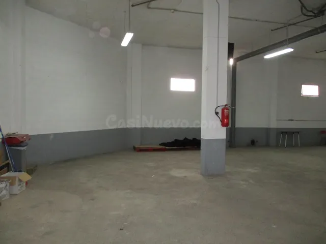 Local comercial 270m² en alquiler - PUERTOLLANO - foto 3