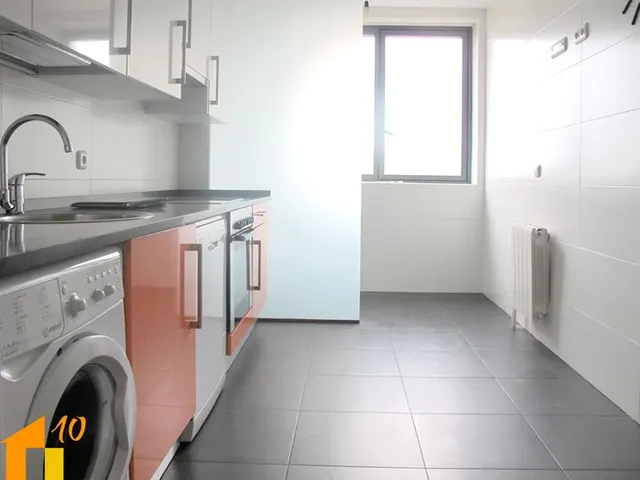 Piso en alquiler zona Sur, cuatro dormitorios y tres baños con garaje y trastero. — 11