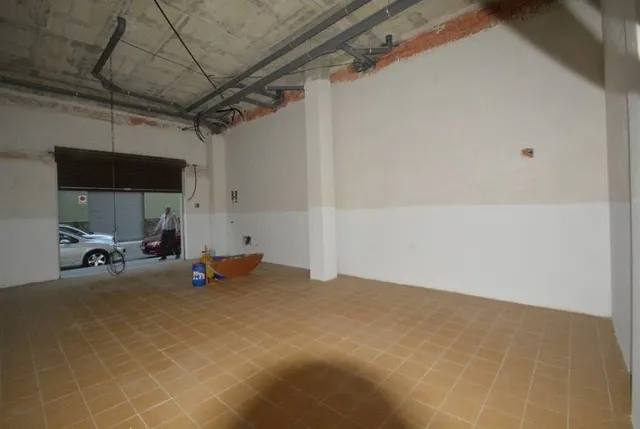 Locales comerciales en alquiler — 3