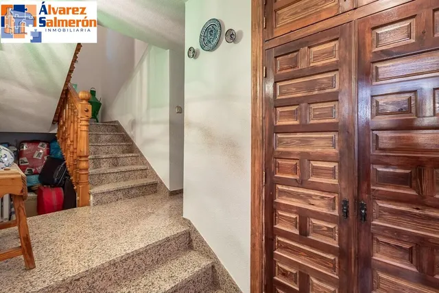 Espectacular Chalet en Ogijares - Ideal para Familias — 33