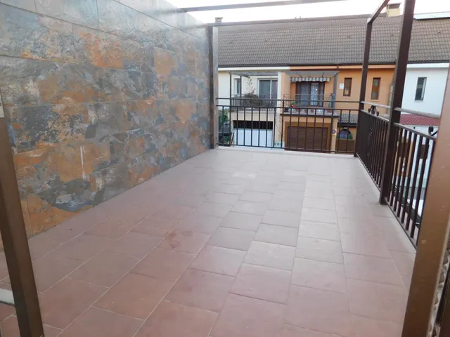 Chalet Adosado en Yuncler 3 Plantas para entrar a vivir — 49