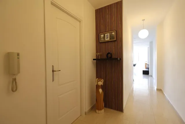 Torrevieja Avda de la Libertad, apartamento en planta 1ª frente al nuevo centro comercial del puerto — 2