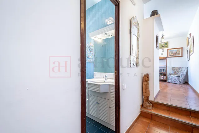 ÁTICO A REFORMAR CON BALCON EN LA VILA DE GRACIA — 27