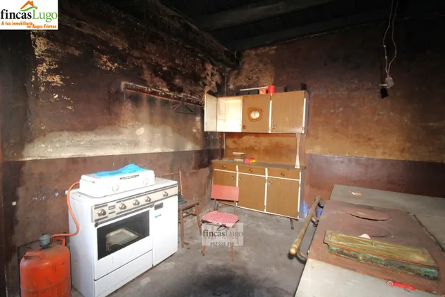 Casa a reformar a 15 minutos del centro de Lugo — 14