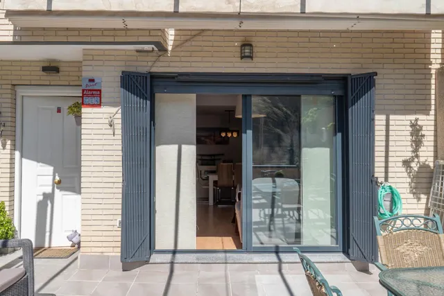 VENTA DE EXCLUSIVA CASA EN CARRETERA DE LA SIERRA - GRANADA — 24