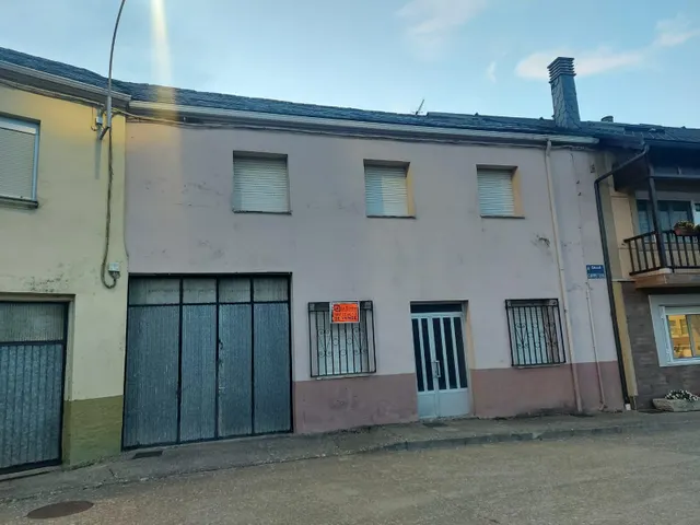 CASA EN PLENO PUERTO MANZANAL , PAISAJE NATURAL Y VIDA TRANQ